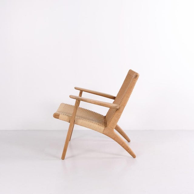 CH25 Lounge Chair in Patinated Oak and Woven Paper Cord by Hans J. Wegner, 1980s For Sale - Image 12 of 13