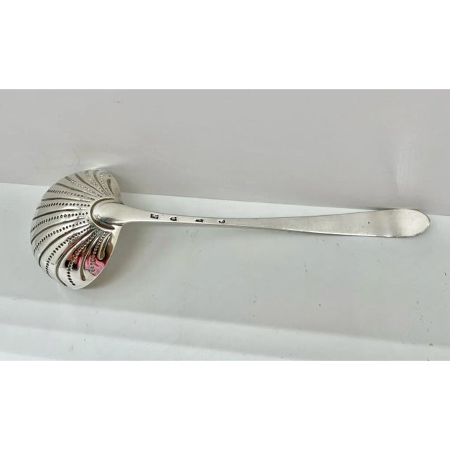 Traditional Antique John Pittar, George III Irish Sterling Silver Ladle Circa 1777 For Sale - Image 3 of 11