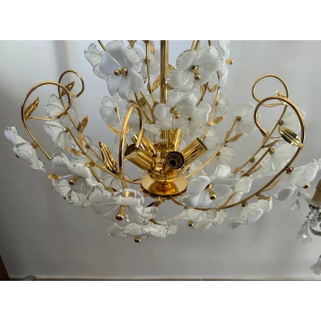 Metal Dew and Gold Murano White Flowers Chandelier, 1980s For Sale - Image 7 of 15