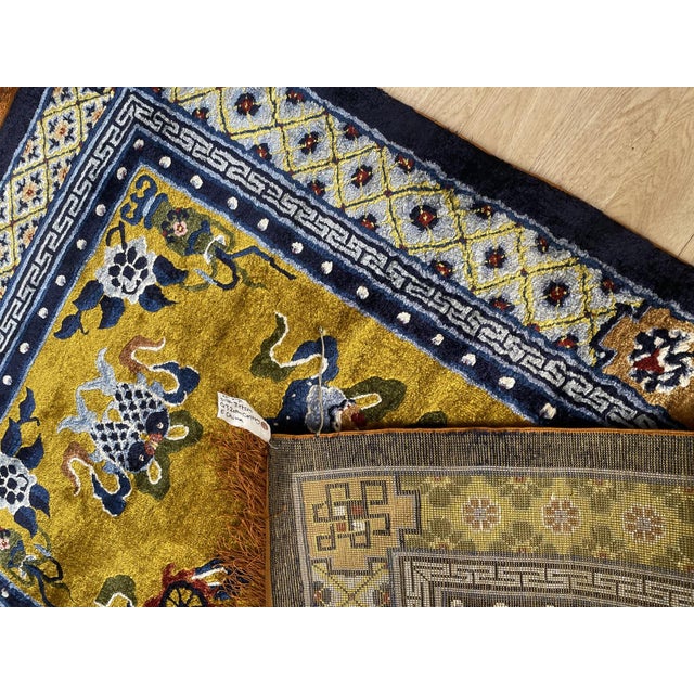 Art Deco Exquisite Vintage 1950s Silk-on-Silk Chinese Art Deco Rug 4.1' X 7.3' (125cm X 222cm) For Sale - Image 3 of 13