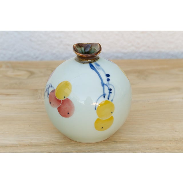 1960s Hand-Painted Duckling & Floral Miniature Vase For Sale - Image 5 of 6