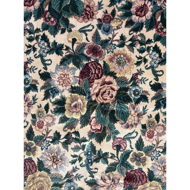 Wool pile very fine Persian Tabriz floral design rug hand made in Pakistan by master weaver-