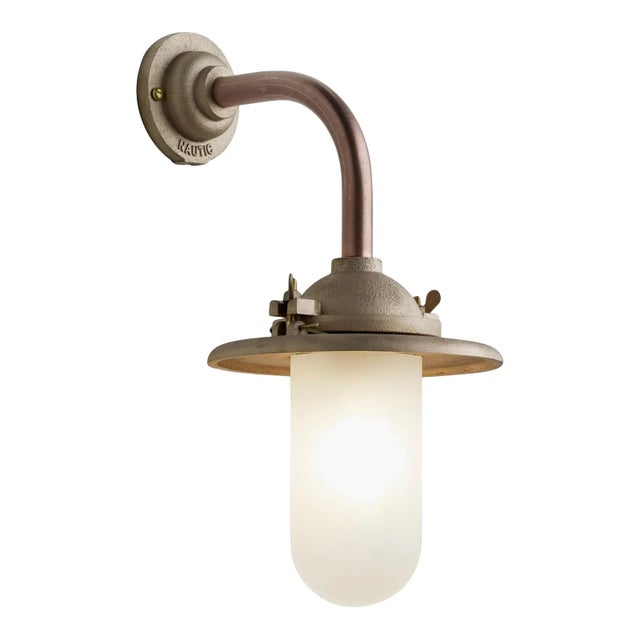 Wall light in copper with 90° arm, reflector and clear or frosted glass. For outdoor use (IP44). Lamp LED E27 230V 4W...