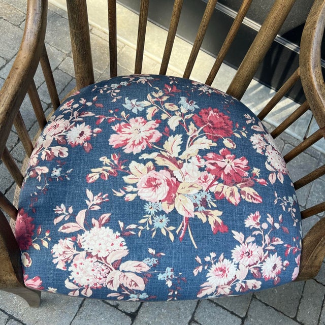 2010s Pair of Attributed Hooker Spindle Chairs With Ralph Lauren Upholstery For Sale - Image 5 of 7