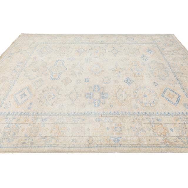 8x10 Neutral Elegance Hand-Knotted Peshawar Wool Rug – Muted Sky Blue & Ivory For Sale - Image 4 of 10