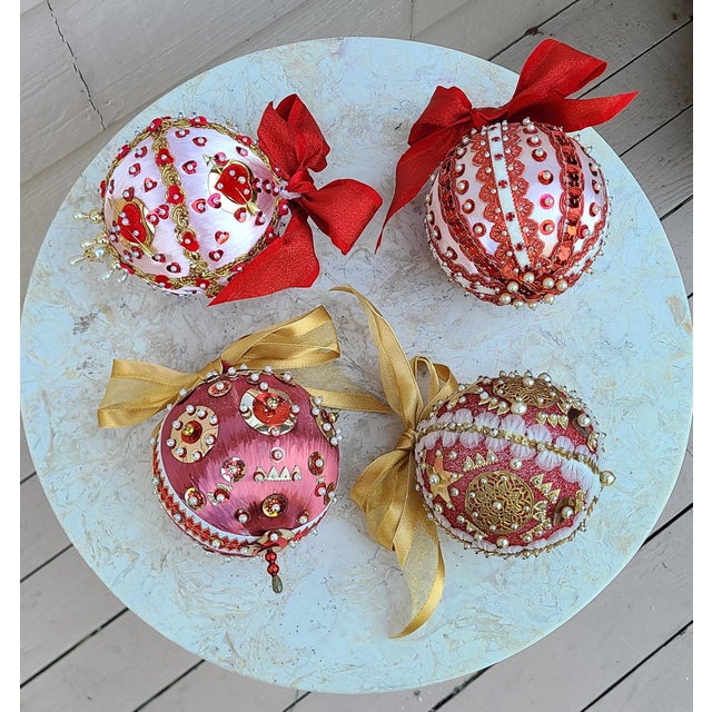 Pink Vintage Folk Art Beaded Christmas Ornaments- Set of 4 For Sale - Image 8 of 13