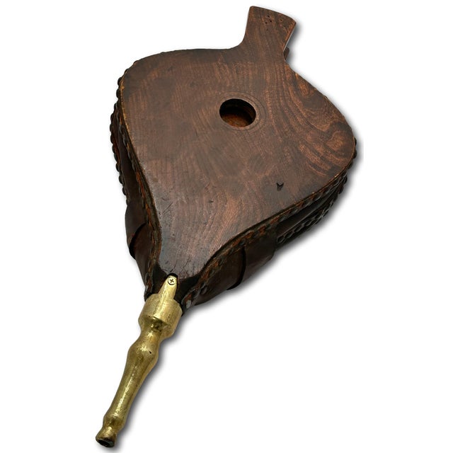Outstanding Large 1890s Antique Hand Made English Yew Wood & Brass "Double Lung" Fireplace Bellows - 24 Inches Long For Sale - Image 10 of 18