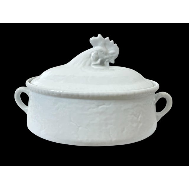 French Apilco White Porcelain Covered Roaster / Casserole France Rooster Lid Oval Baker For Sale - Image 3 of 8