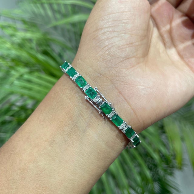 Regal 12 Ct Emerald & Diamond Line Tennis Bracelet in 925 Sterling Silver, 7 Inch For Sale - Image 11 of 14