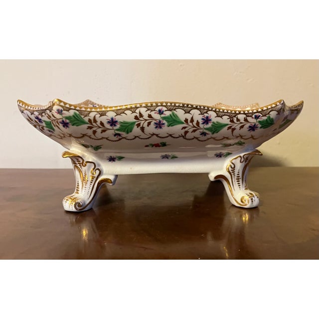 Antique Early 19th Century English Sprig Porcelain Footed Compote Bowl For Sale In New York - Image 6 of 12