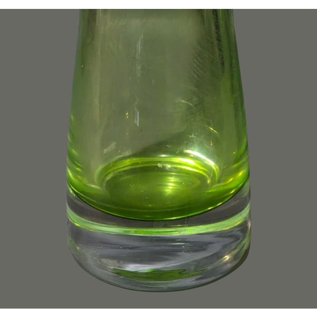 Late 20th Century Vintage Mid-Century Modern Art Glass Green Textured Ribbed Top Vase For Sale - Image 5 of 8