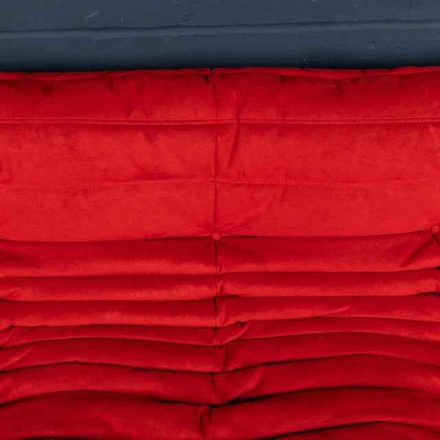 Vintage Togo Three-Seater Sofa in Red by Michel Ducaroy for Ligne Roset, 1973 For Sale - Image 16 of 18