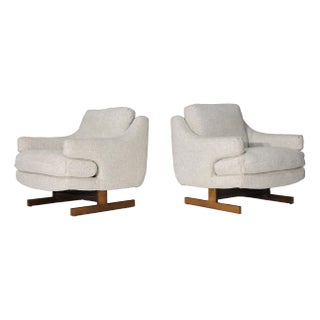 Mid 20th Century Milo Baughman Style Lounge Chairs With T-Leg Walnut Base and New Upholstery- Set of 2 For Sale