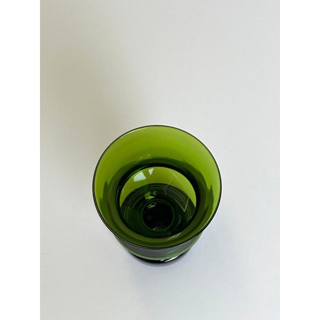 Green Mid-Century Modern Green Glass Hooped Vase by Tamara Aladin for Riihimaki, 1960s For Sale - Image 8 of 10