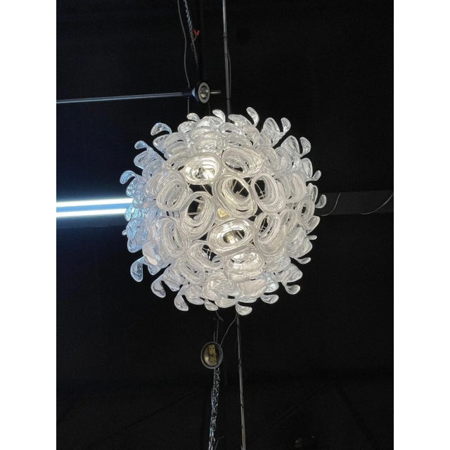 Modern Spiraled Clear & White Murano Glass Chandelier For Sale In Dallas - Image 6 of 8