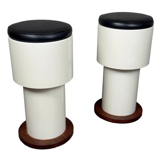 Modern Stools in White Lacquered Wood, 1960s, Set of 2 For Sale