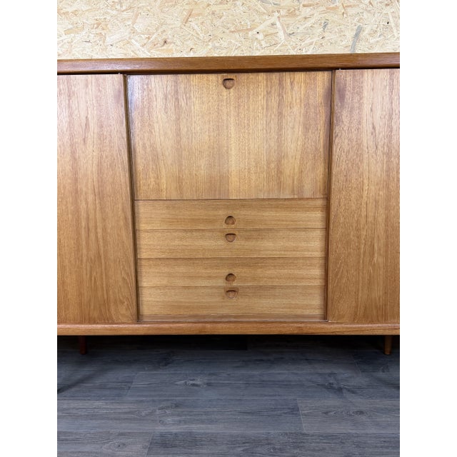 1960s Danish Modern Teak Highboard by H.W. Klein for Bramin For Sale - Image 5 of 18