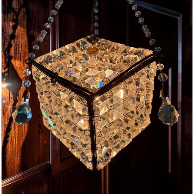 Antique crystal pendant lamp ca. 1900–1920 Beautiful old and fully intact crystal pendant lamp with 1 light point. The...