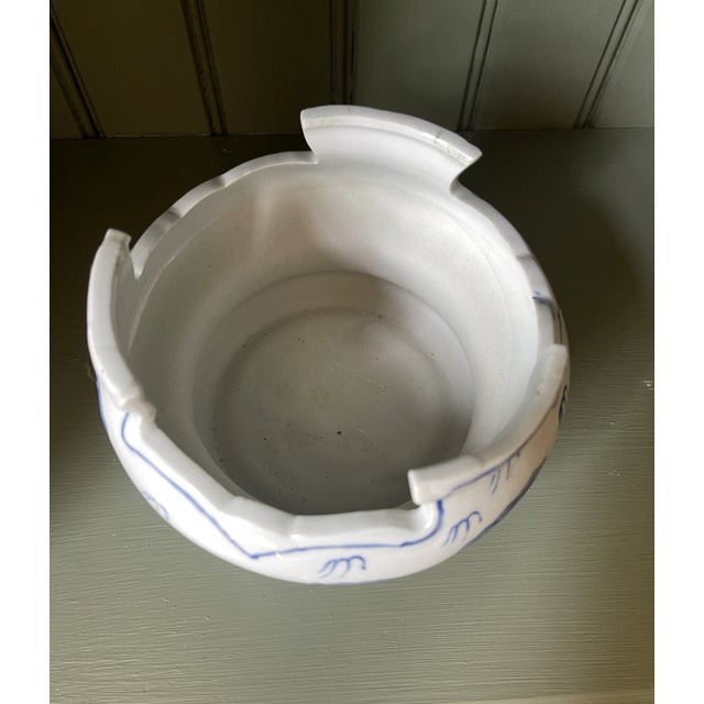 Vintage Late 20th Century Blue & White Chinoiserie Stand For Sale In Portland, ME - Image 6 of 7