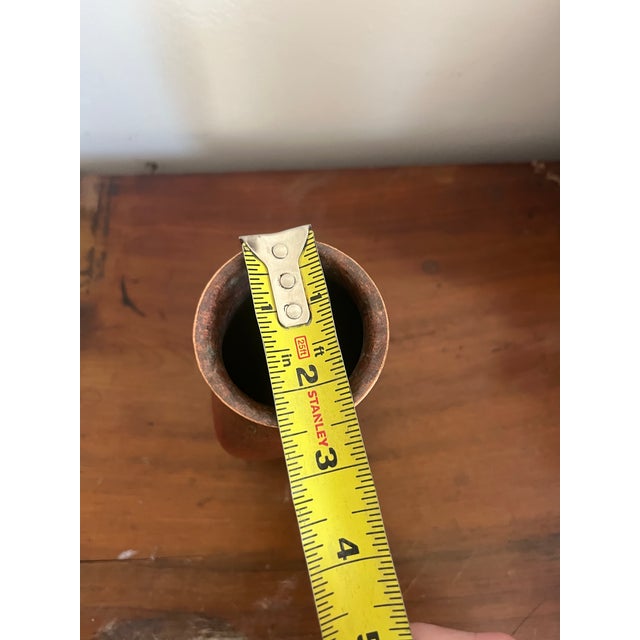 1950s Vintage Hammered Copper Vase El Porton Santa Clara Del Cobre Mexico 6” Tall For Sale - Image 5 of 6