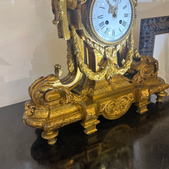 Large Louis XV XVI Empire-Style Rococo Ormolu Gilt Bronze Mantel Clock For Sale In Miami - Image 6 of 12