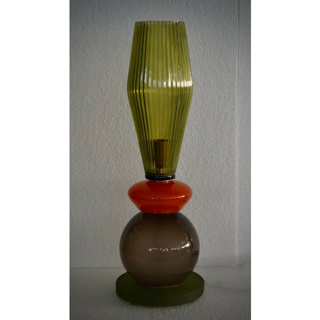 Mid-Century Round Orange and Green Murano Art Glass and Brass Table Lamp, 2000s For Sale - Image 9 of 9