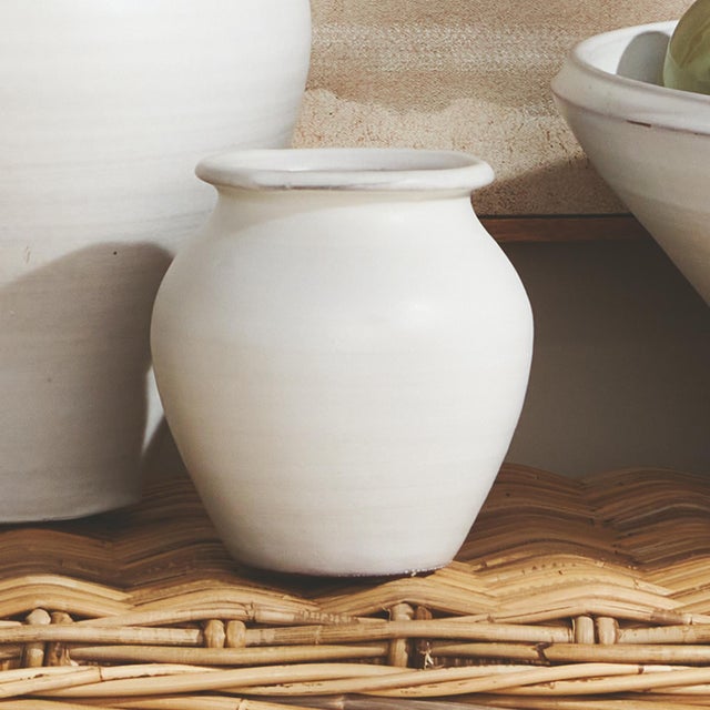 Kenneth Ludwig Chicago Mirela Drum Vase Small For Sale - Image 4 of 4