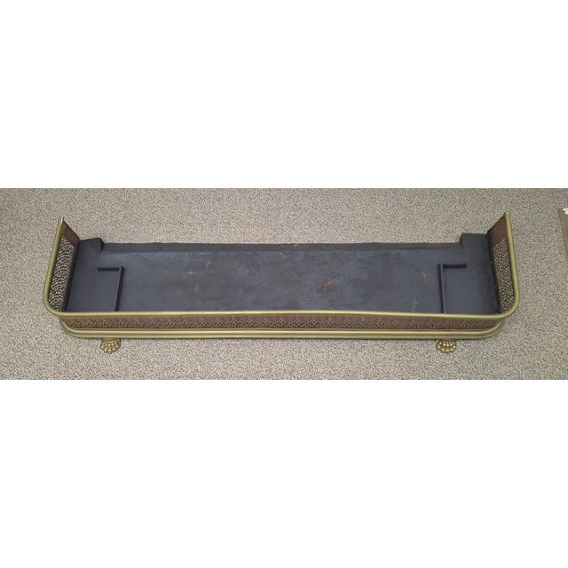 Early 19th Century Early 19th Century George III English Pierced Brass Fireplace Fender With Steel Base & Paw Feet For Sale - Image 5 of 14