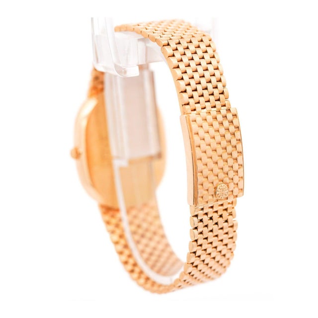 Metal Patek Philippe Grand Ellipse Vintage 18k Gold Quartz 31mm Unisex 1980 Watch For Sale - Image 7 of 14