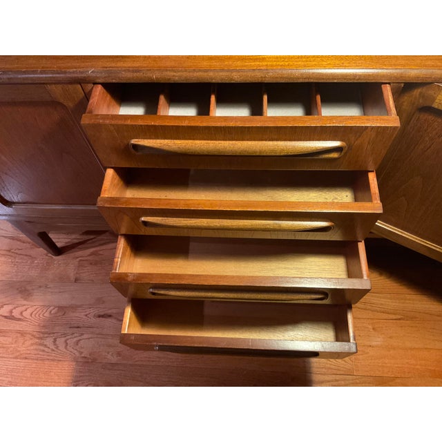 Mid-Century Modern 1960s Long Mid-Century Danish Teak Credenza by Victor Wilkins for G Plan For Sale - Image 3 of 6