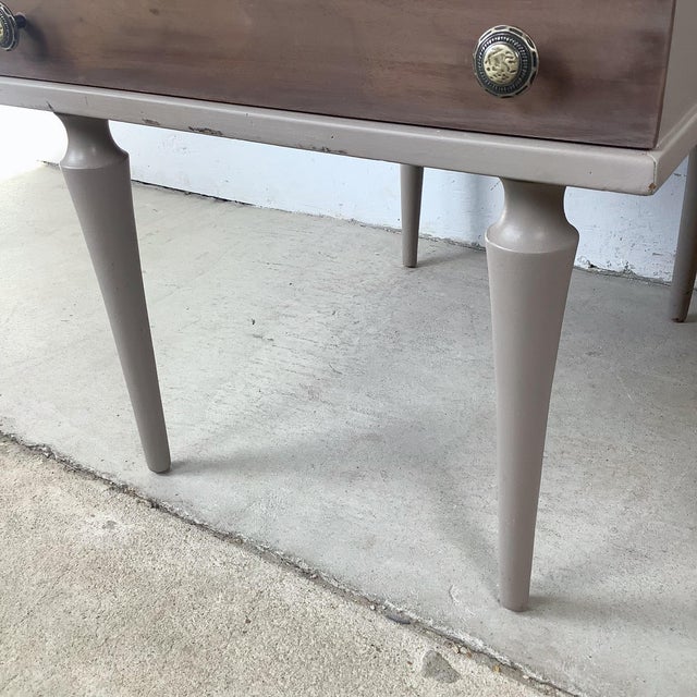 Mid 20th Century Pair of Painted American of Martinsville Nightstands With Tapered Legs For Sale - Image 9 of 12