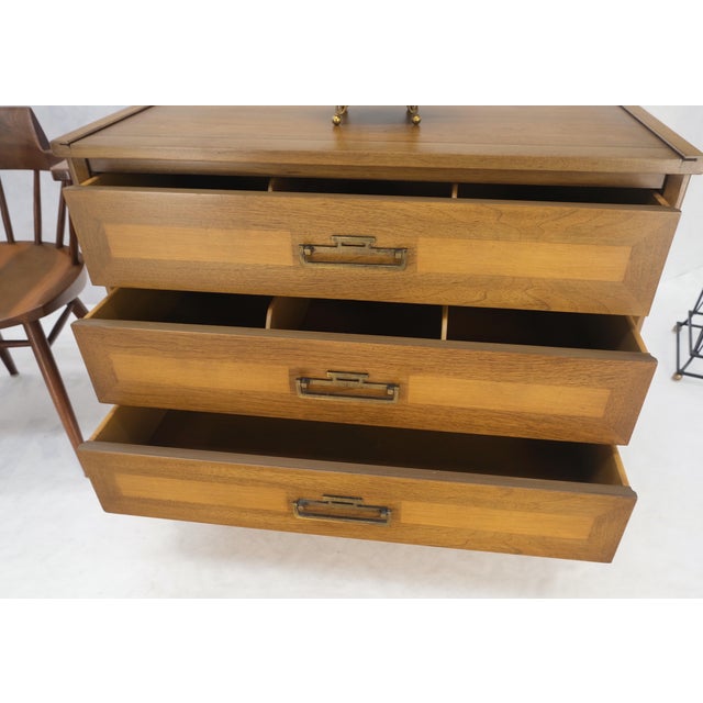 Brown Pair Three Drawers Light Walnut Banded Drawers Drop Pulls Bachelor Chests MINT! For Sale - Image 8 of 13