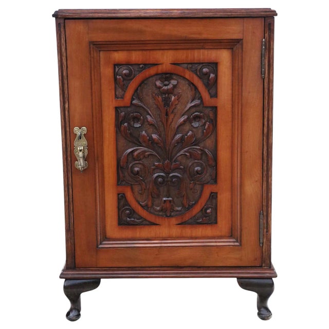 Antique Carved Walnut Bedside Tables, 1890s, Set of 2 For Sale - Image 4 of 10