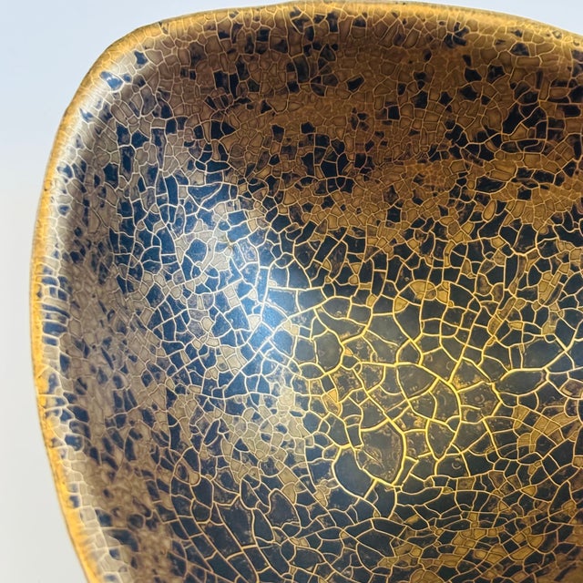 MCM Triangular Pottery Bowl For Sale - Image 4 of 9
