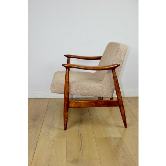 Vintage GFM 300-202 Lounge Chair in Beige Bouclé by J. Kedziorek, 1970s For Sale - Image 4 of 11