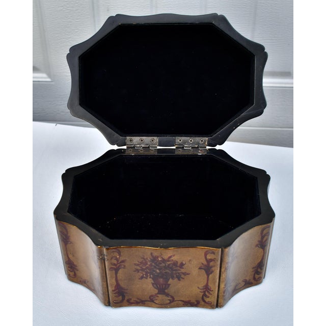 VTG Painted Florentine Style Jewelry Box W/Lined Fitted Interior /Removable Section For Sale - Image 13 of 13