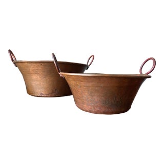 Set of 2 - Antique Hammered Copper Kettle Pot, Jam Pot or Pan With Handles For Sale