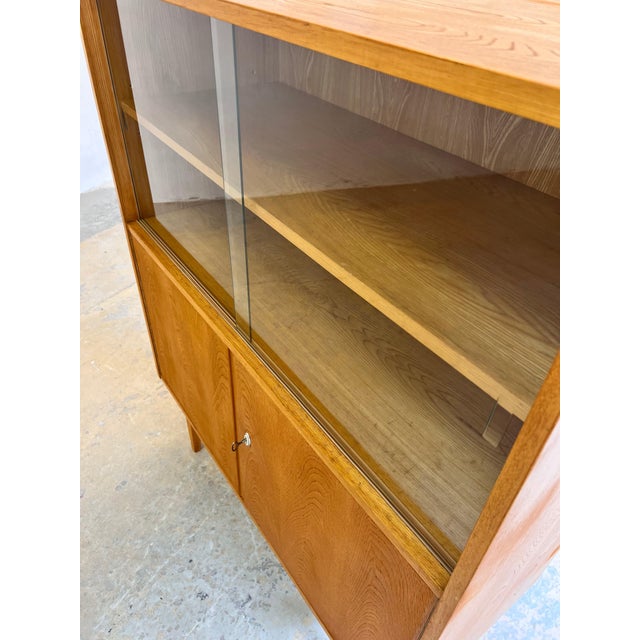 Wood 602/D Bookcase in Ash by Franz Ehrlich for Hellerau For Sale - Image 7 of 11