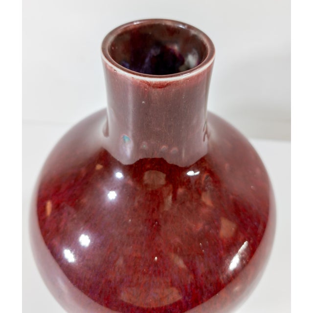 19th or 20th Century Chinese Sang De Boeuf Oxblood Flambe Glazed Vase For Sale - Image 10 of 12