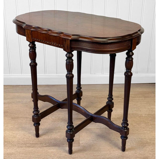 Vintage Traditional Victorian Mahogany Inlaid Scalloped Side Table For Sale - Image 4 of 15