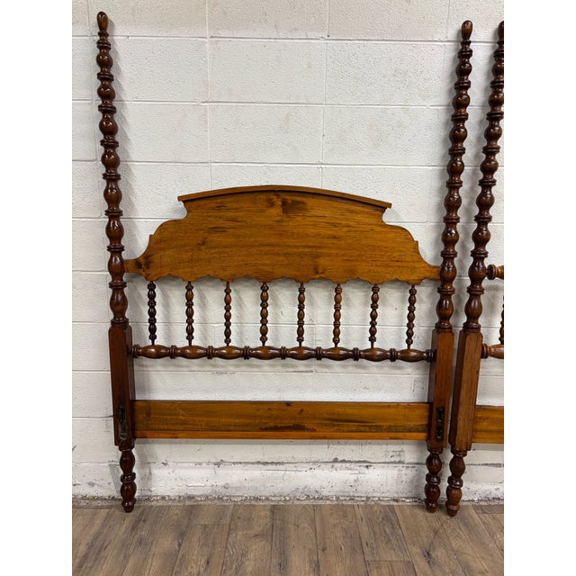 Traditional Vintage Full Size Jenny Lind Spindle Bed Spool Headboard and Footboard For Sale - Image 3 of 13