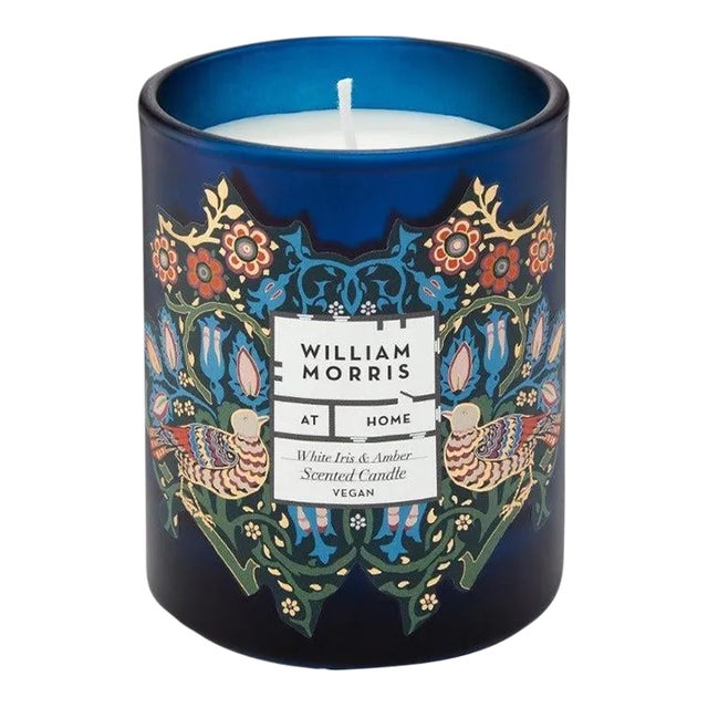 White Iris & Amber Scented Candle For Sale