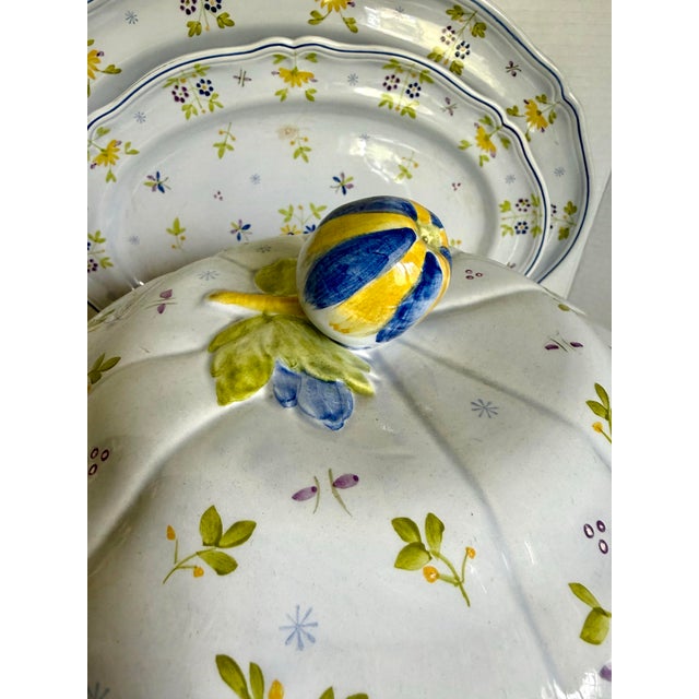 1970 Longchamp Printemps French Faience Dinnerware Service - 82 Pieces For Sale - Image 10 of 18