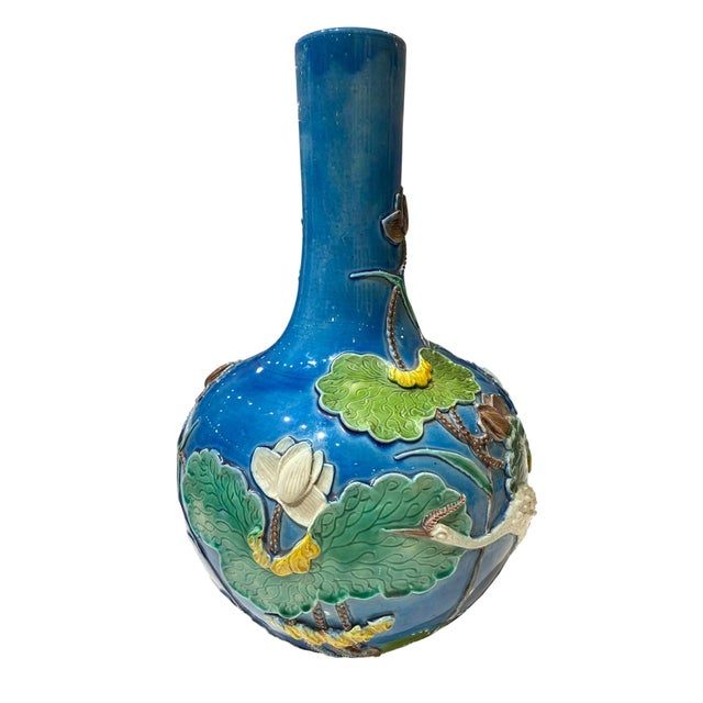 Early 20th Century Chinese Republic Period Wang Bingrong-Marked Stick Vase With Egret & Water Lily Motif For Sale - Image 4 of 16