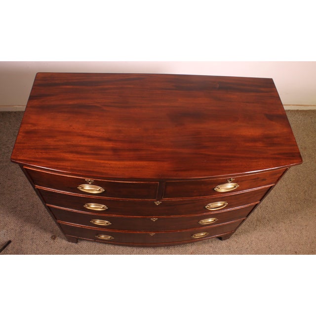 Early 19th Century Mahogany Bombé Chest of Drawers For Sale - Image 11 of 12