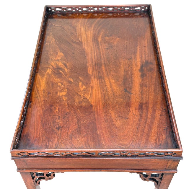 Georgian Central Standing Mahogany Silver Table, 1760 For Sale - Image 4 of 13