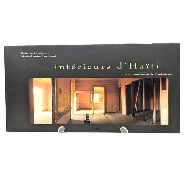 Offered is a bilingual (French and English) interior design book featuring the homes of artists, creatives and ex-pats...