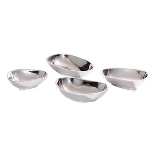 Charm Assorted Condiment Bowls, Set of 4 For Sale
