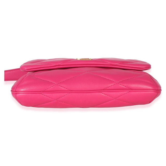 Animal Skin Pink Diamond Quilted Lambskin Le 5 a 7 Shoulder Flap Bag For Sale - Image 7 of 9