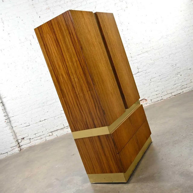 1970s Vintage Modern Rosewood & Brass Plate Wardrobe or Chifforobe by Milo Baughman Thayer Coggin For Sale - Image 5 of 18